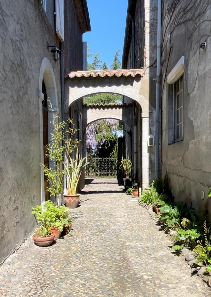 Jardin Des Remparts Bed & Breakfast Orthez Bagian luar foto