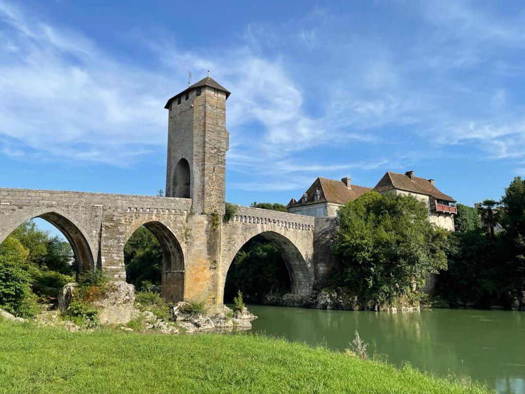 Jardin Des Remparts Bed & Breakfast Orthez Bagian luar foto