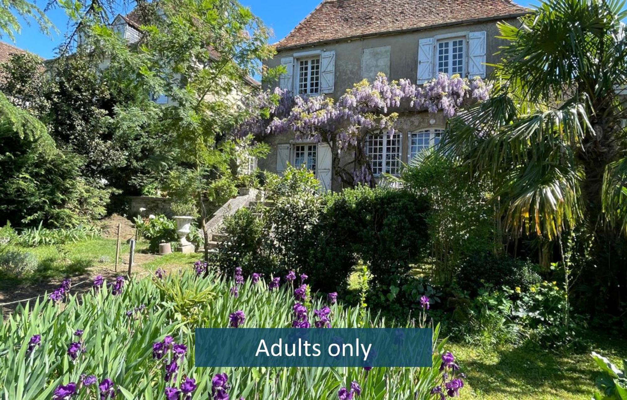 Jardin Des Remparts Bed & Breakfast Orthez Bagian luar foto